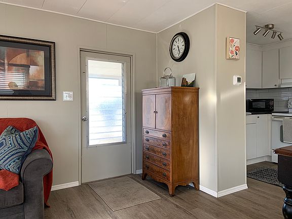 4th image of 4748 Sea Island Ave