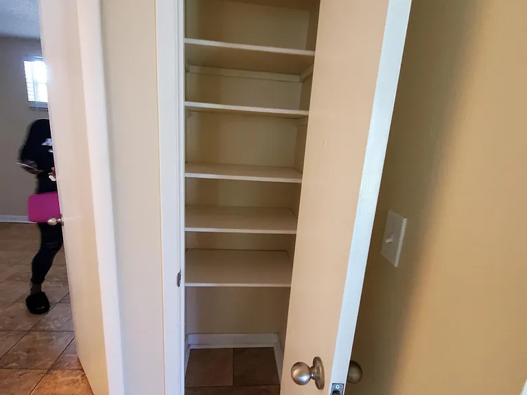 5820 N Church Ave — Photo 13