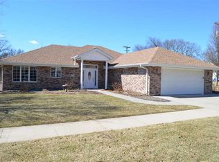 511 I St, Fairbury, NE 68352