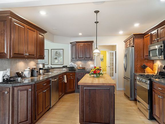 5th image of 5656 Firethorne Dr