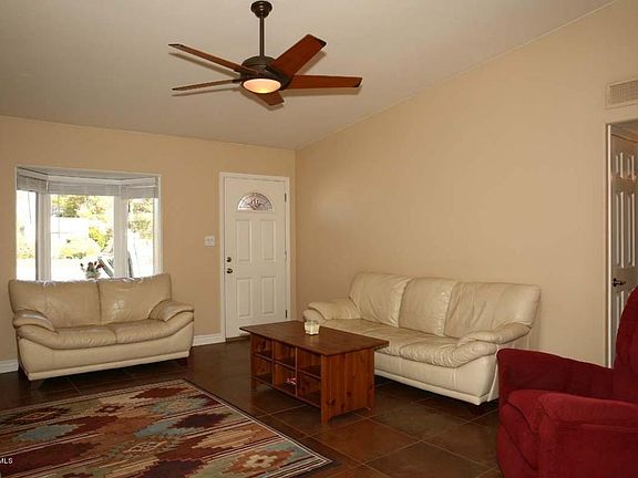 5th image of 4921 E Surrey Ave