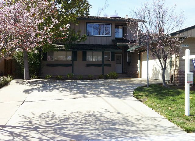 1st image of 1587 Peacock Ave