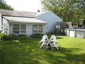 3rd image of 1087 99th St