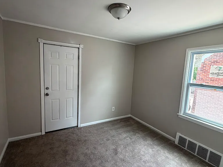 Curtis St — Photo 11