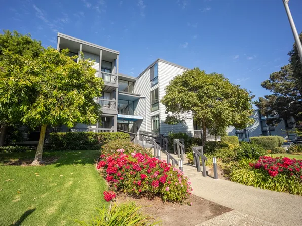 615 Port Dr APT 107, San Mateo, CA 94404
