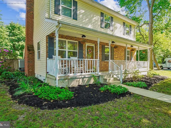 1217 Pine Ave, Shady Side, MD 20764