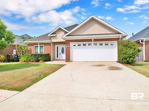 3rd image of 122 Cypress Ln