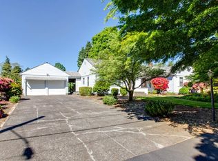 1915 SW 71st Ave, Portland, OR 97225