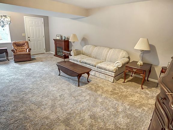 5th image of 7293 Wind Brook Dr