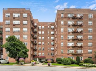 609 Palmer Road #4C, Yonkers, NY 10701