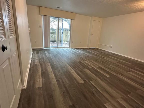 3rd image of 19611 Twinflower Cir