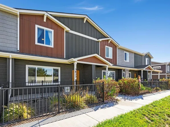 3633 Ronald Reagan Ave, Wellington, CO 80549