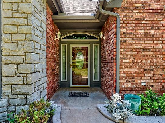 3rd image of 4051 Cactus Dr