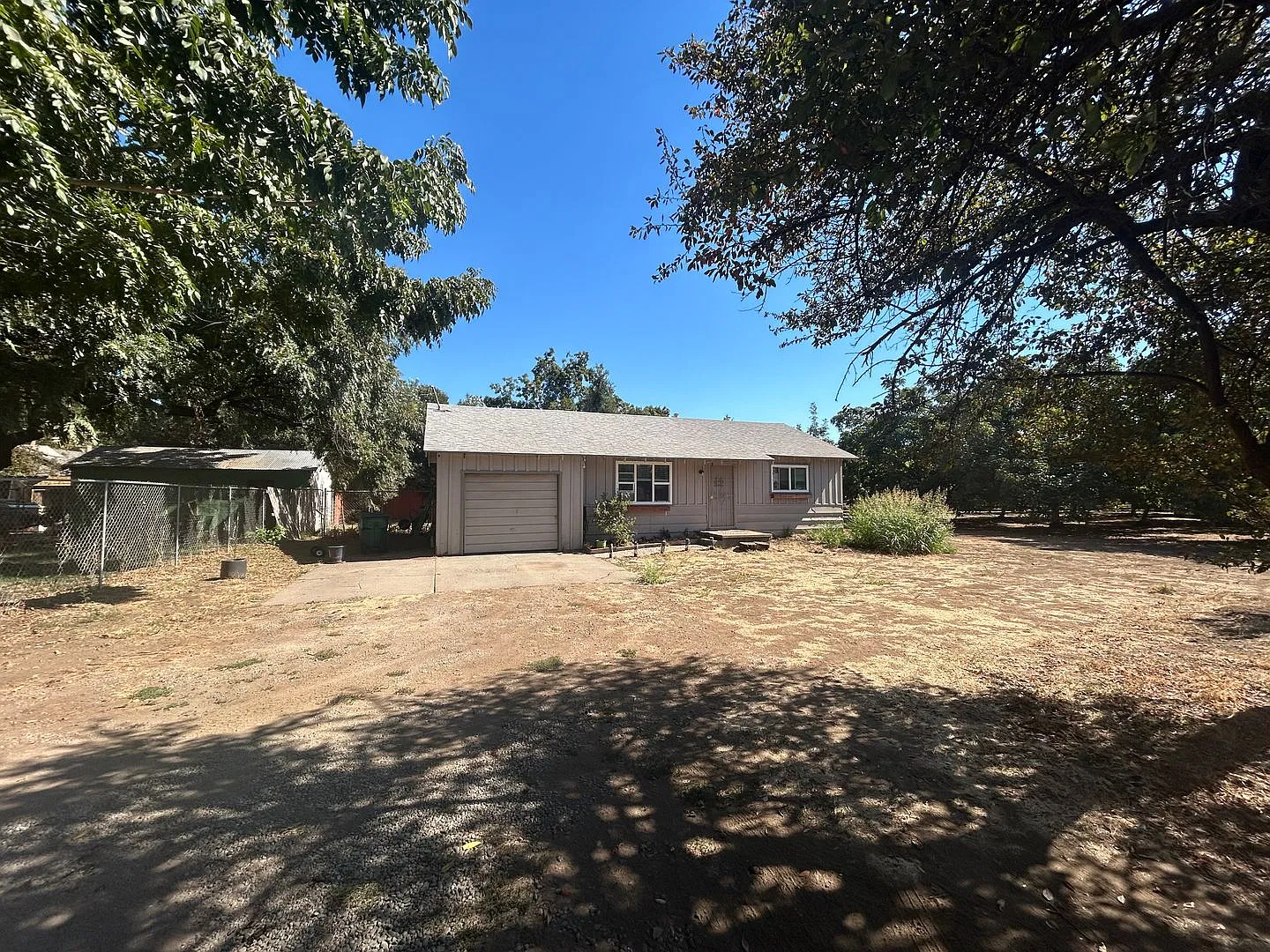Adorable Home in Country Setting! — Photo 2