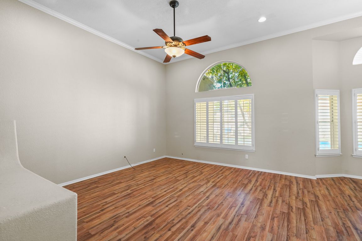 next background image