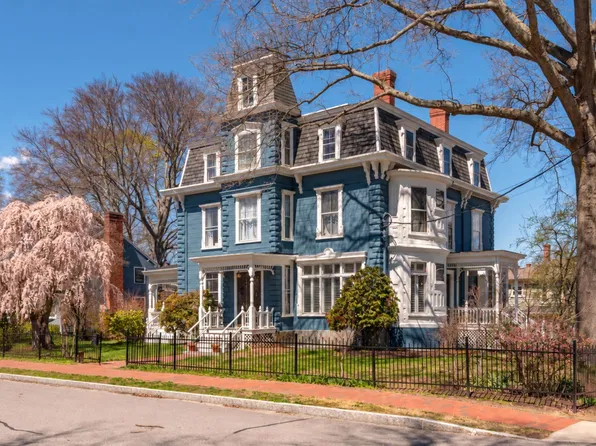 37 Summer Street, Dover, NH 03820