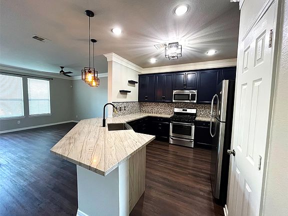 5th image of 16114 Limestone Lake Dr