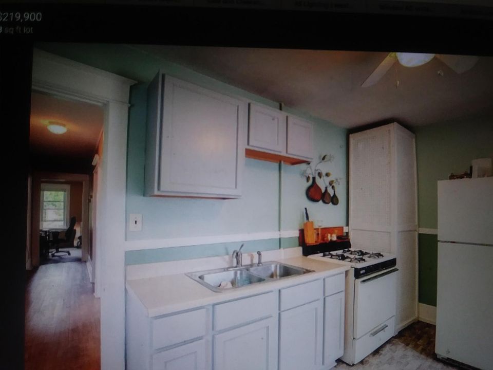 1st image of 301 Goodhue St