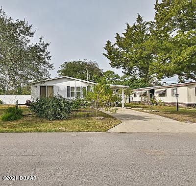 3rd image of 5242 Rogers Ave