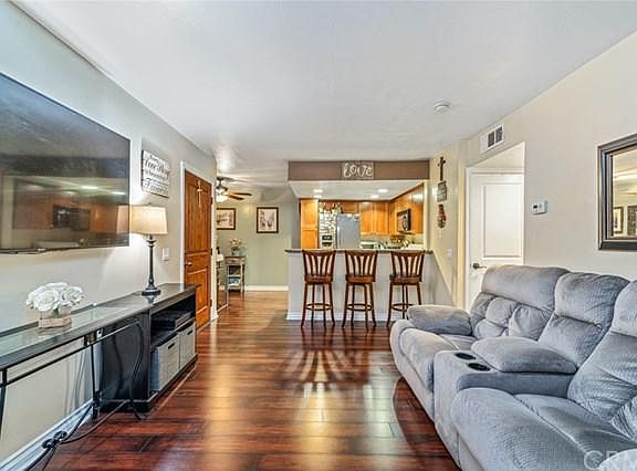 3rd image of 920 S Palmetto Ave APT 7