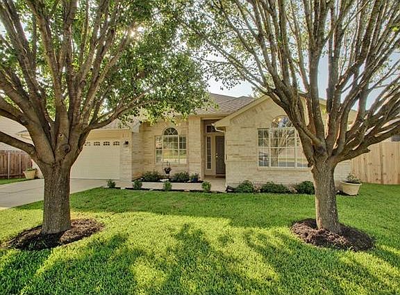 2nd image of 605 Plumbago Dr