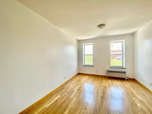 Rented by Abba Realty Associates INC | media 8