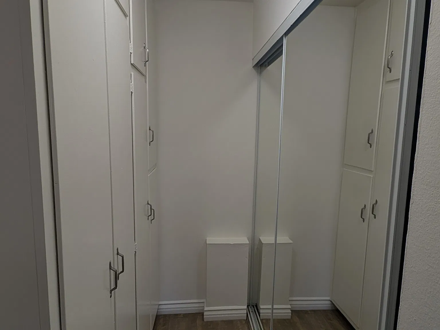 2 bed, 800 sqft, $2,450 — Photo 3