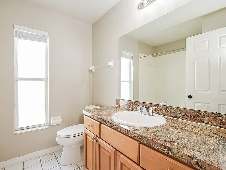 1718 Putney Cir — Photo 14