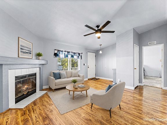 3rd image of 312 Harriger Way