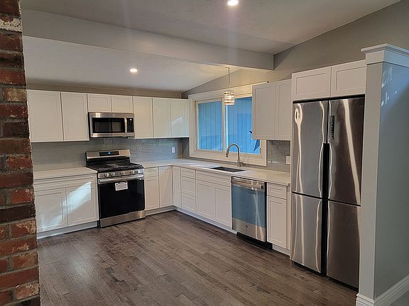 Sparkling new kitchen