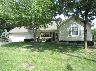 2601 S 17th St, Leavenworth, KS 66048