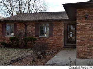 136 Basswood Rd, Springfield, IL 62712