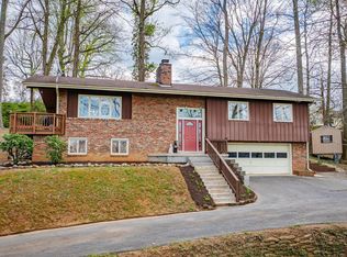 3937 Ridgeline Dr, Kingsport, TN 37664