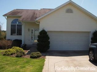 3015 Evergreen Ln, Morgantown, WV 26505