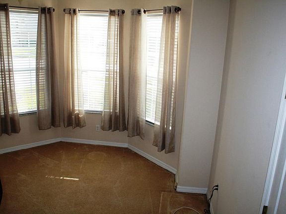 2nd image of 220 Birkdale Dr