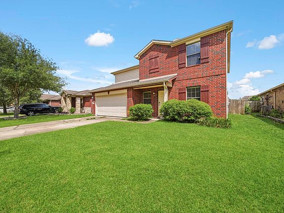 2nd image of 1115 Honeysuckle Vine Dr