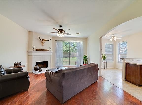 3rd image of 1408 Gator Creek Dr
