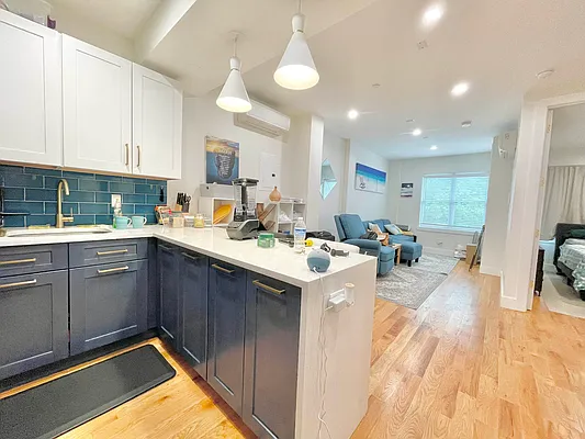 Rented by Doorway NYC, LLC | media 6