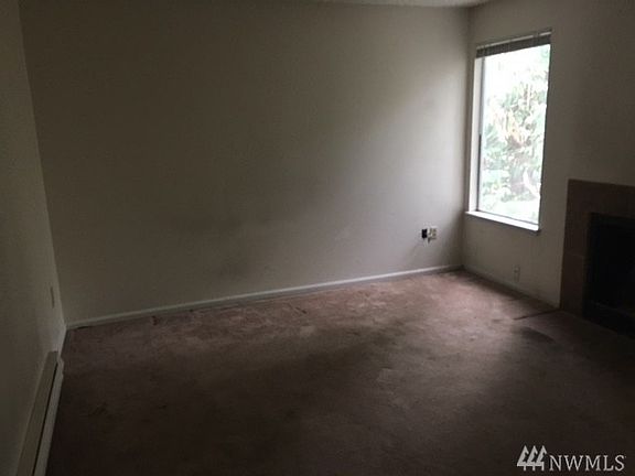 5th image of 2929 SE Mile Hill Dr #3