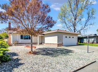 163 Carlsbad Cir, Vacaville, CA
