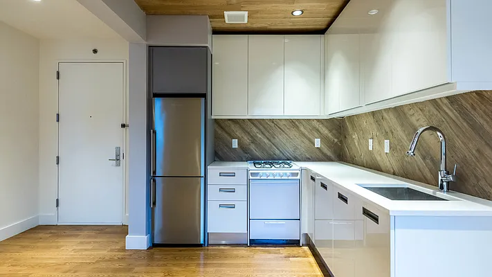 Rented by Nooklyn NYC LLC | media 20