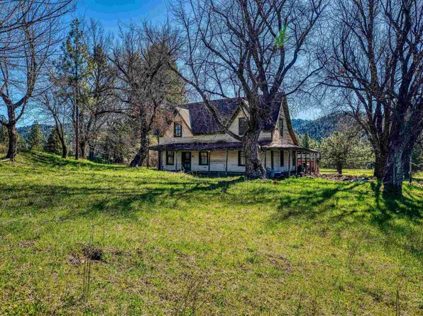 389 Middlefork Rd, Garden Valley, ID 83622