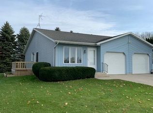 1713 S 35th St, Manitowoc, WI 54220