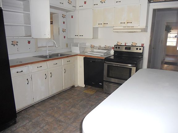 4th image of 2317 Oriole St