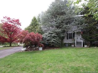 2 Dykstras Way W, Monsey, NY 10952