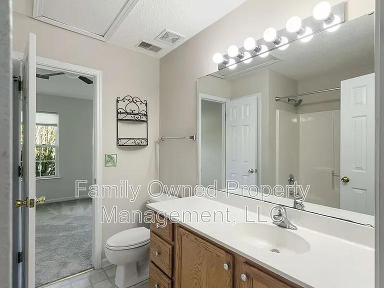 502 Tree Branch Cir — Photo 22