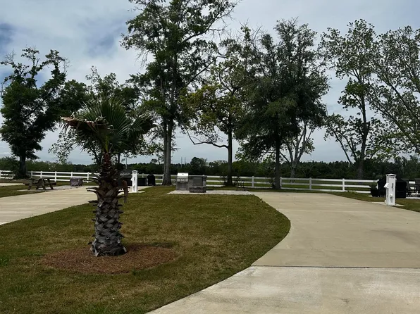 12409 Gateway Dr #170, Elberta, AL 36530