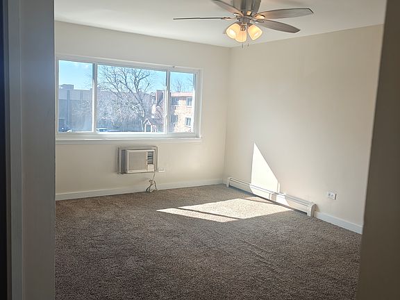 2nd image of 1705 W Chariot Ct APT 3A