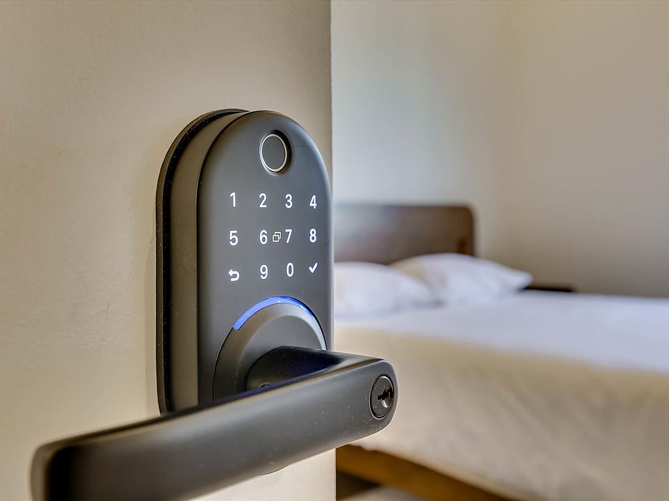 Electronic bedroom door lock