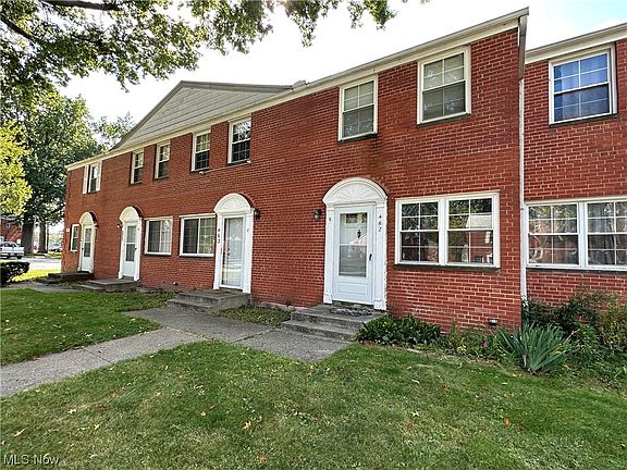 2nd image of 462 Clearview Dr #D-8